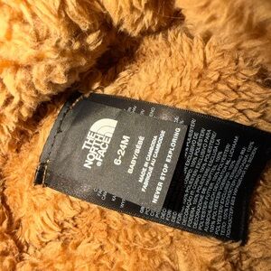 The North Face Infant Fleece Hat and Mittens in Warm Tan